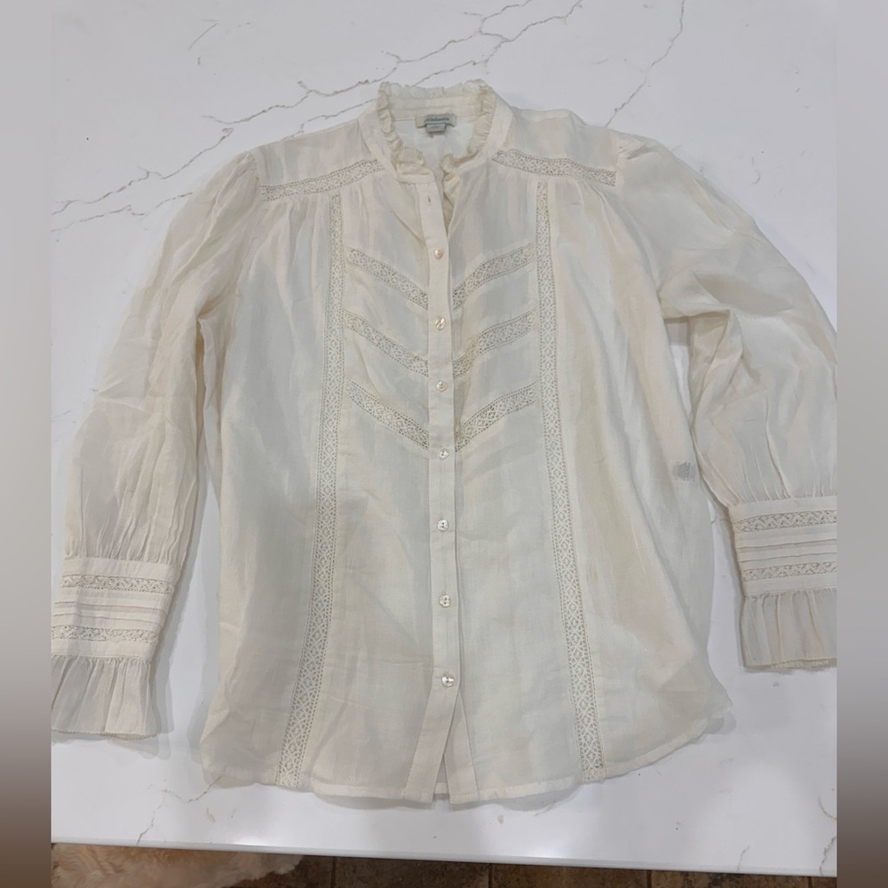 Sundance lace cotton blouse excellent condition worn one time
